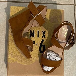 Mix No 6 platform heel